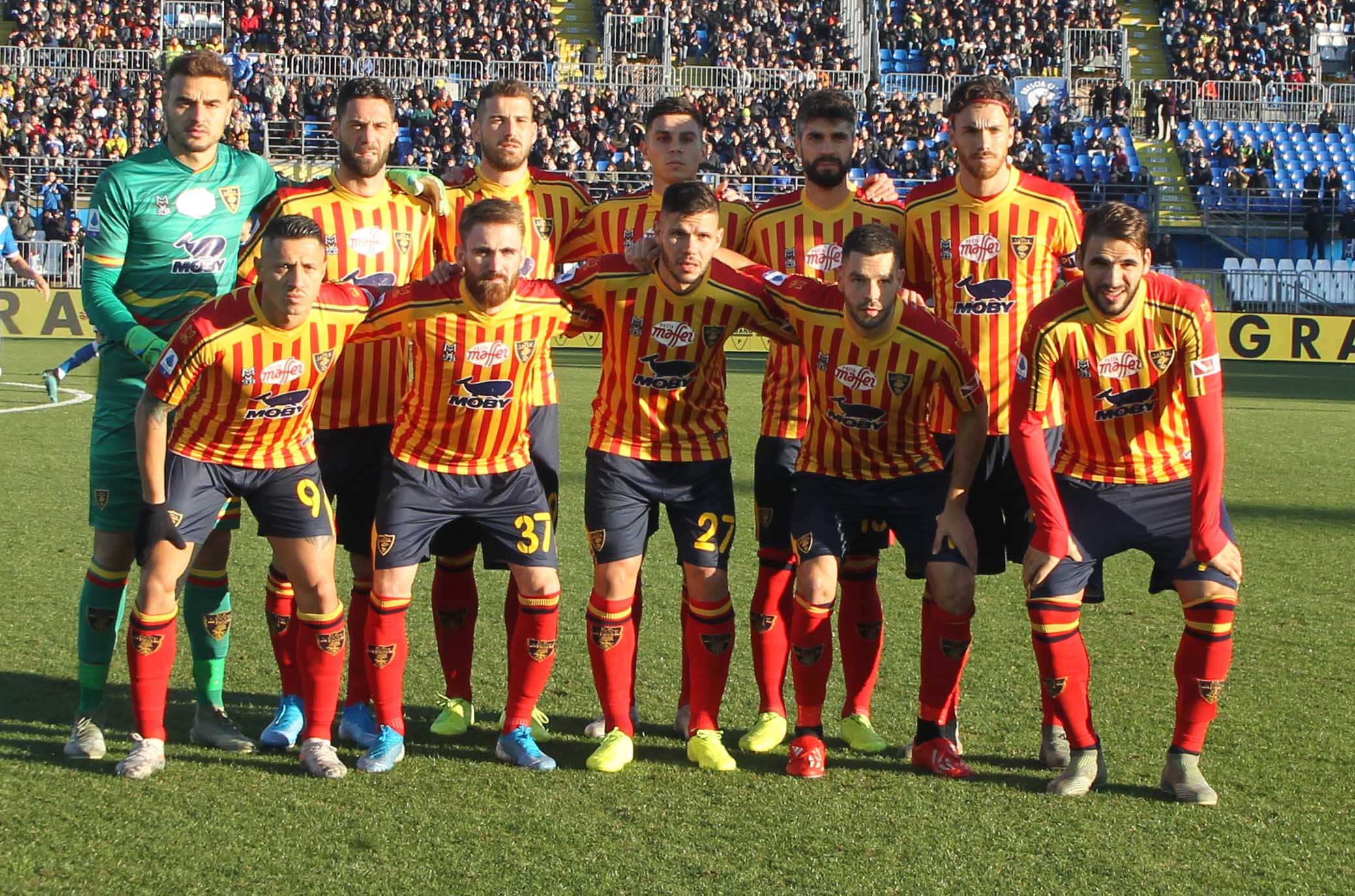 Jugadores de Lecce acordaron recibir sueldo de marzo solo en caso de permanencia