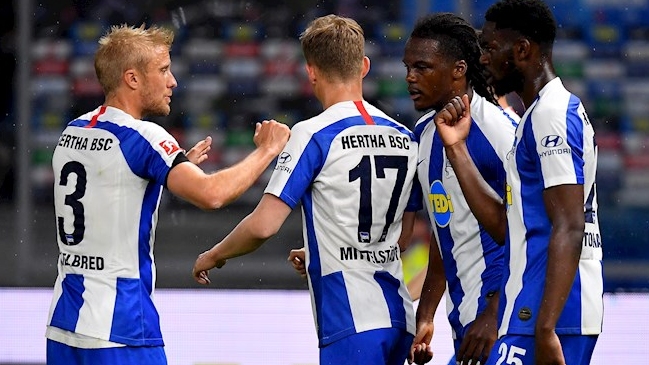 Hertha goleó a Union Berlin en el clásico de la capital alemana