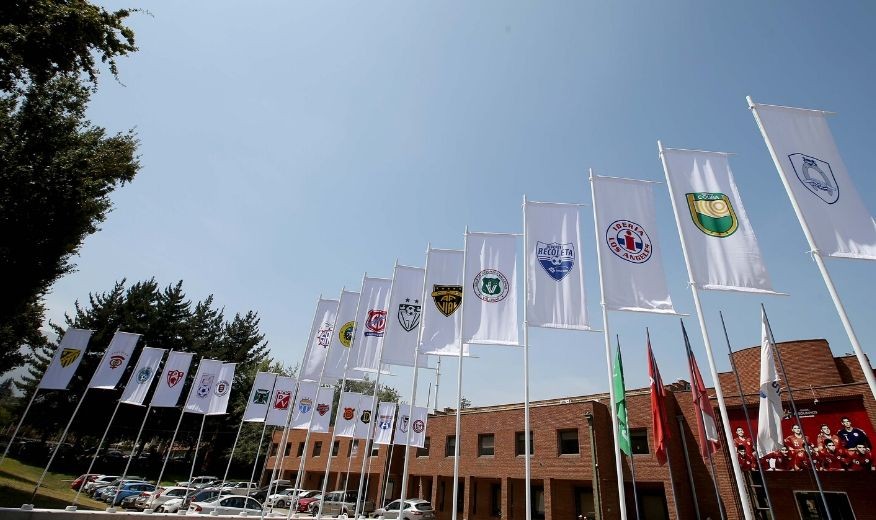 Comisión Retorno del Fútbol informó avances y maneja fecha tentativa