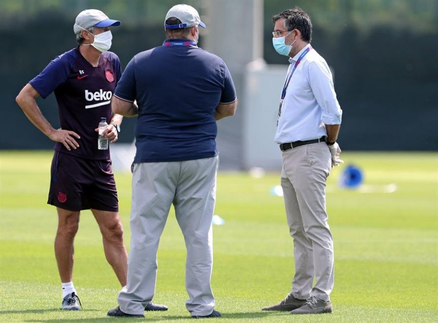 Con visita del presidente: Plantel de FC Barcelona tuvo charla con Bartomeu