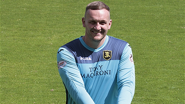 Club escocés impulsó una encuesta para definir el futuro de arquero que termina contrato