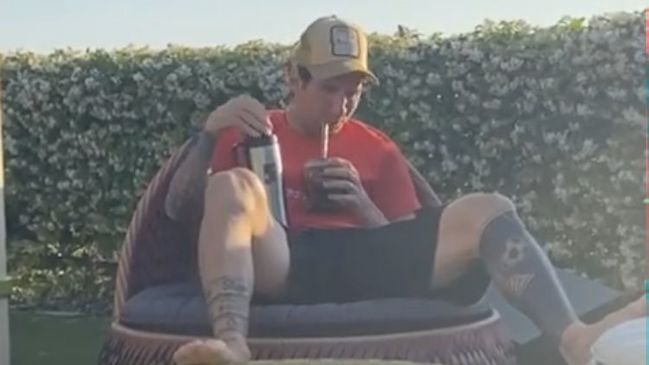 Lionel Messi disfrutó un mate al ritmo del rapero argentino Wos