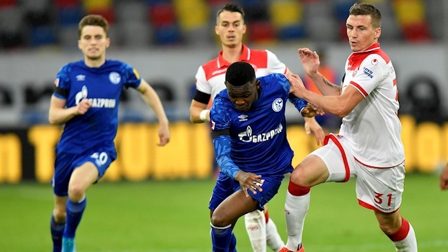 Schalke cayó ante Dusseldorf y profundizó su crisis en la Bundesliga