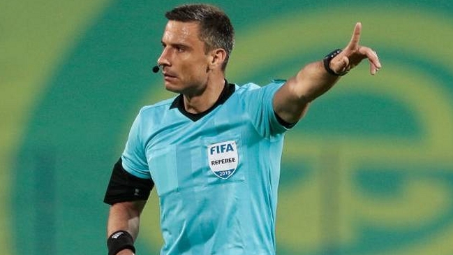 Arrestan a árbitro de la Champions tras ser descubierto en una casa con cocaína y armas