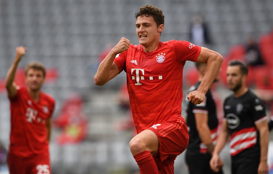 Bayern Munich arrasó con Fortuna Dusseldorf y continuó con rendimiento perfecto en el retorno