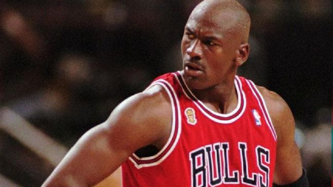 Michael Jordan admitió estar “profundamente dolido y furioso” por el asesinato de George Floyd