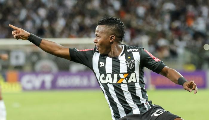 Pupilo de Sampaoli organizó tres fiestas antes de enterarse que se contagió de coronavirus