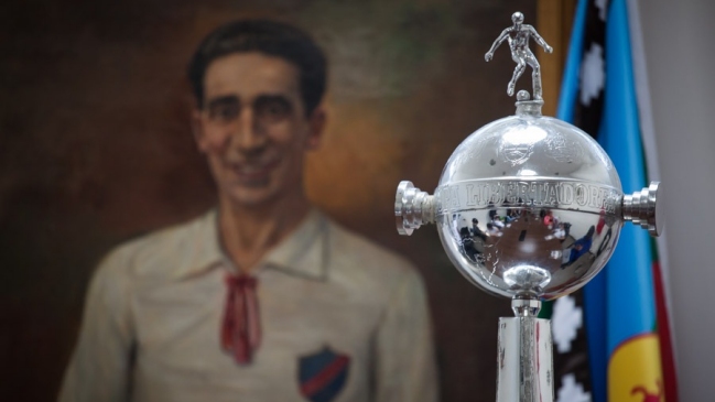 Campeones de la Libertadores ’91 recordarán el título en campaña solidaria del CSD Colo Colo