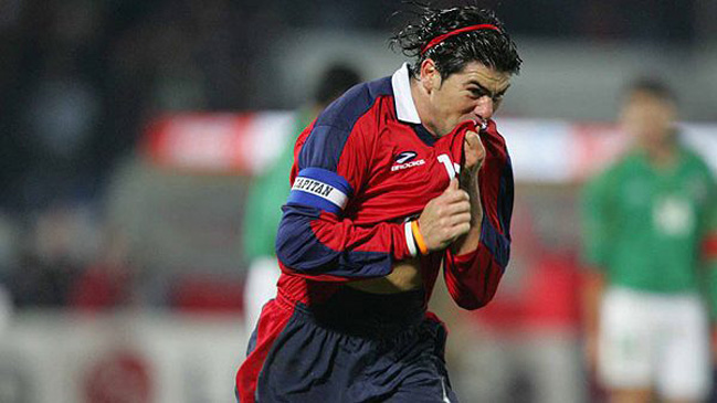 Todos los goles de Marcelo Salas en la Roja a quince años del récord