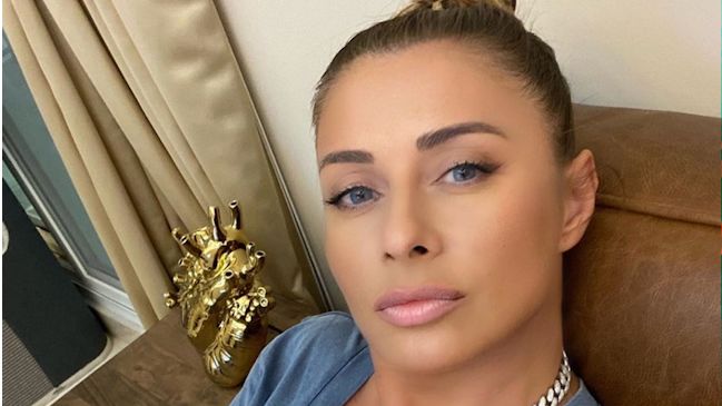 Ex modelo Playboy selló la compra de un club rumano