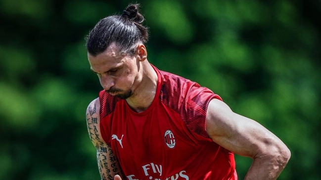 Zlatan Ibrahimovic sigue “sin complicaciones” su proceso de recuperación