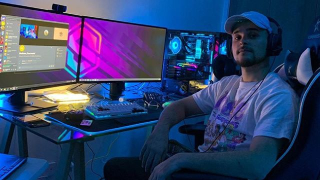 Augusto Schuster eliminó a Cristián Álvarez y avanzó a semis del torneo eSports de famosos