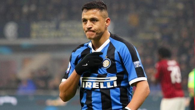 Nueva regla de la Premier League privará a Alexis Sánchez de jugar si es que regresa a Manchester United