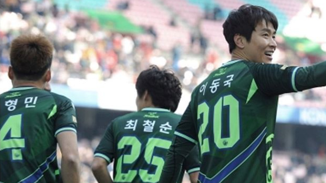¡Para disfrutarlo mil veces!: El golazo que deslumbró este sábado en el fútbol surcoreano