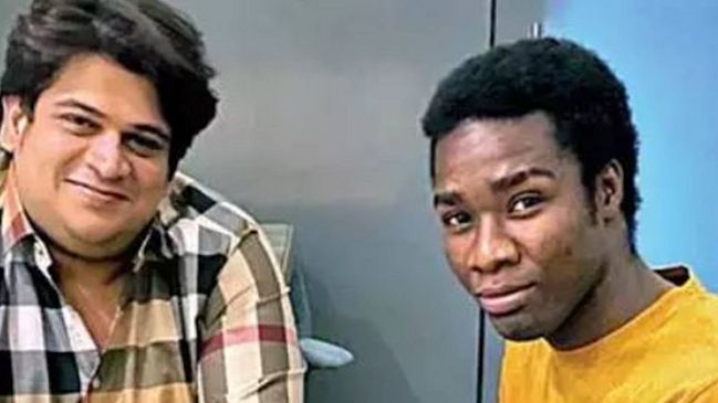 Futbolista ghanés contó el tormento que vivió varado en un aeropuerto por 72 días