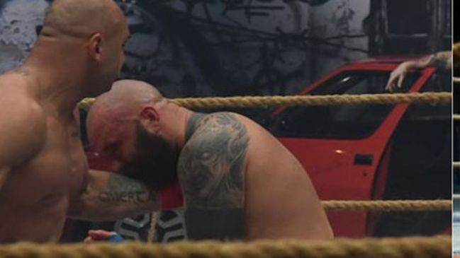 El impactante nocaut del “Mike Tyson” polaco en un torneo de boxeo a “nudillos desnudos”