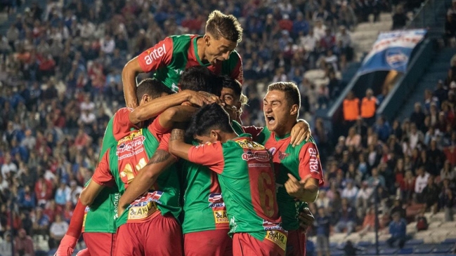 Uruguay prepara el regreso del fútbol profesional con test a los jugadores