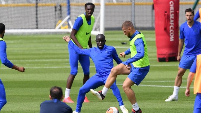 N’Golo Kanté volvió a los entrenamientos de Chelsea