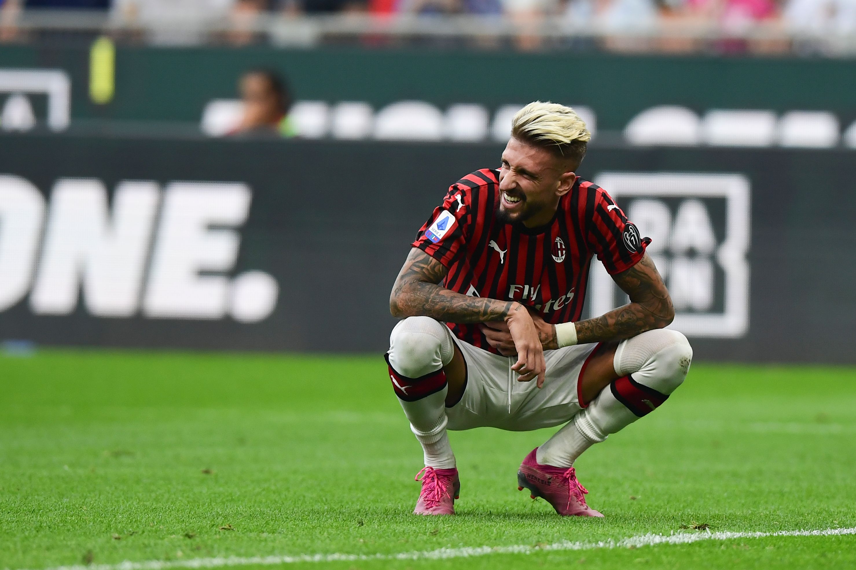 Jugador de AC Milan sufrió violento asalto en Italia