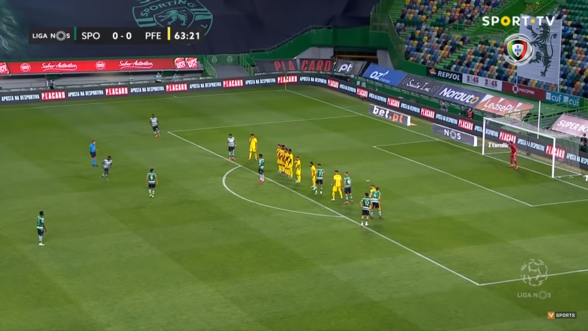 Sporting de Lisboa derrotó a Pacos de Fereira con un furioso tiro libre de Jovane Cabral