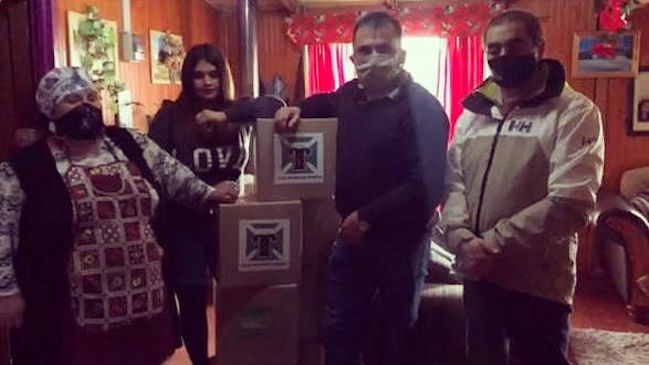 Deportes Temuco entregó cajas de alimentos para los más necesitados