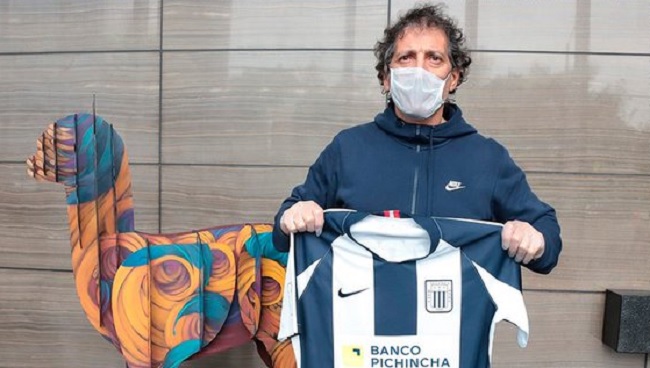 Mario Salas ya está en Perú para tomar las riendas de Alianza Lima