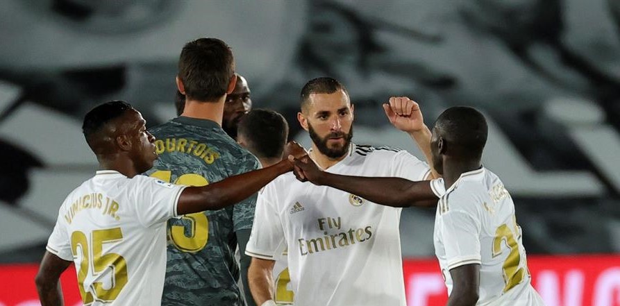 Real Madrid derrotó a Valencia y sigue a la caza de Barcelona