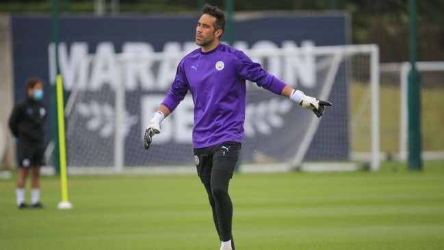 Guardiola explicó ausencia de Bravo ante Arsenal y contó que se quedará hasta el final de temporada