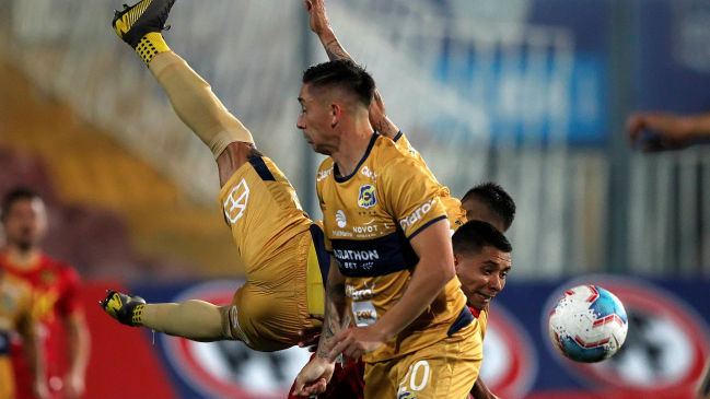 Alcalde de Concón llamó a prohibir los entrenamientos de Everton en la localidad