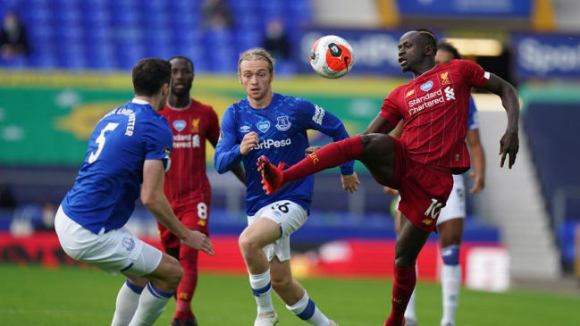 Liverpool cosechó otro punto en su camino al título tras empate con Everton en la Premier