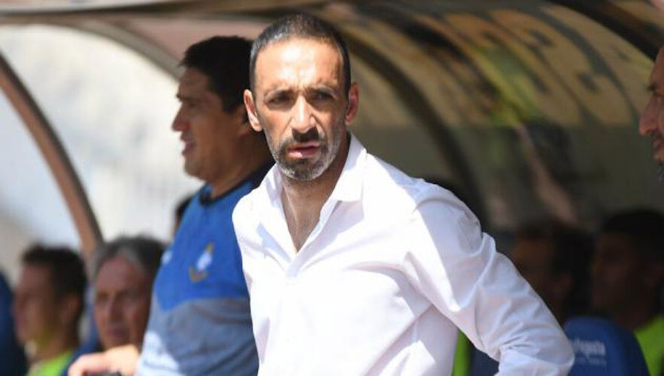 Juan Manuel Azconzábal dejará de ser el técnico de Deportes Antofagasta