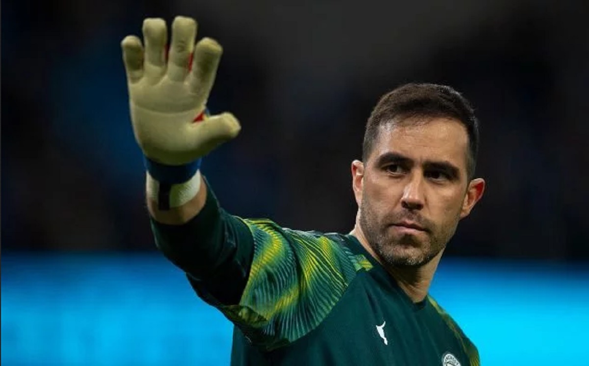 Claudio Bravo: “Si me toca jugar en otro equipo que no sea Colo Colo en Chile, lo voy a hacer”