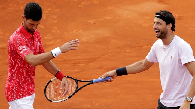 Agente de Dimitrov le contestó al padre de Djokovic: Los organizadores son los responsables