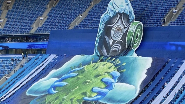 ¡Mataron al coronavirus! El impresionante mosaico que desplegaron los hinchas de Zenit