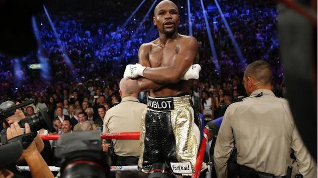 Floyd Mayweather se comprometió a entrenar solo a boxeadores afroamericanos
