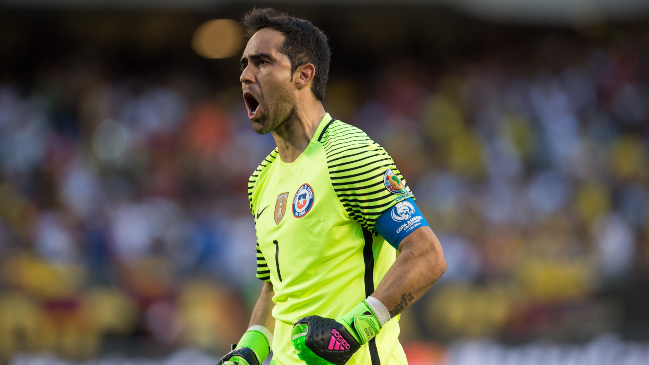 Bravo e intención de su esposa de que juegue en la UC: Es una decisión que debo tomar yo