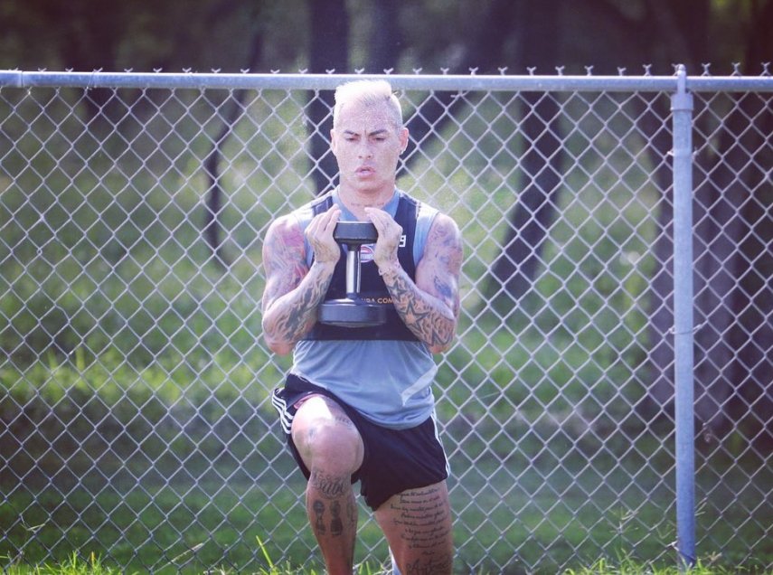 El exigente entrenamiento de Eduardo Vargas con Tigres para el regreso de la liga mexicana