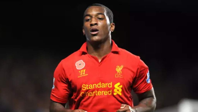 Ex jugador de Liverpool fue apuñalado en la cabeza y las nalgas