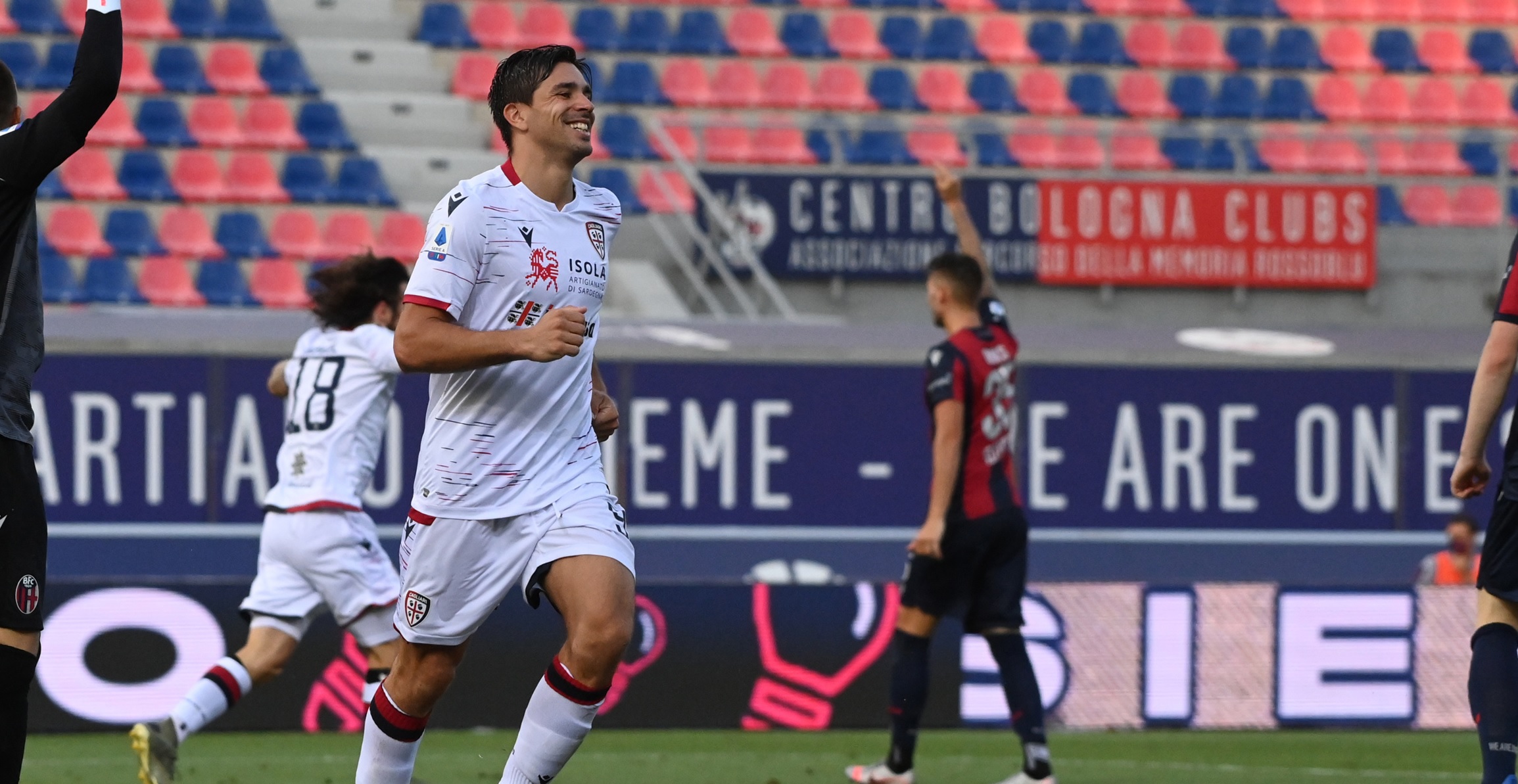 Los goles de la reñida igualdad entre Bologna de Gary Medel y Cagliari