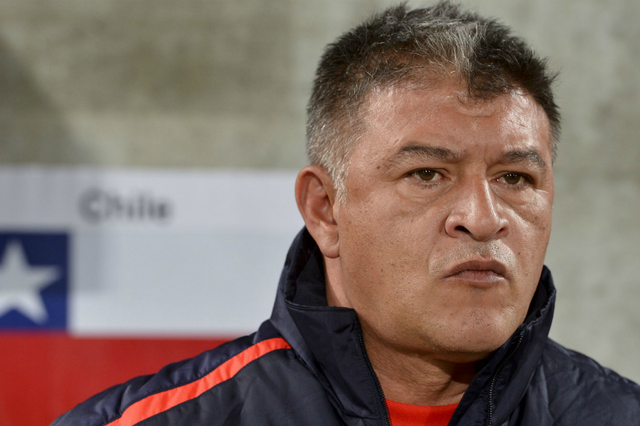 Claudio Borghi: Harold tomó un protagonismo que debiese tener Espina en Colo Colo