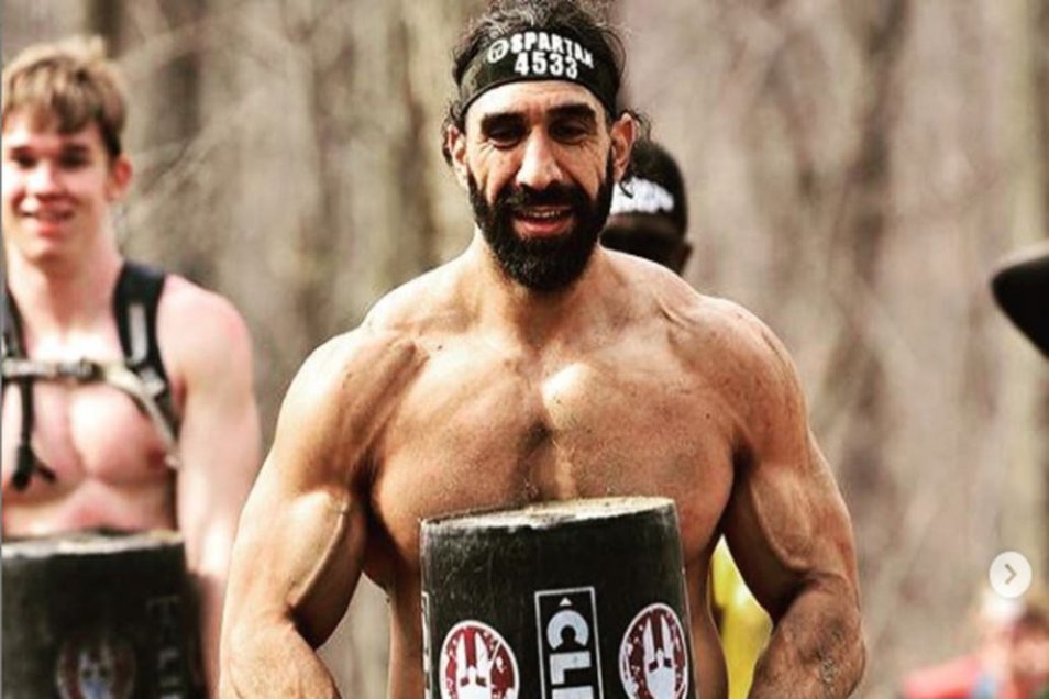 Un atleta mostró cómo quedó su cuerpo después de un mes internado por Covid-19