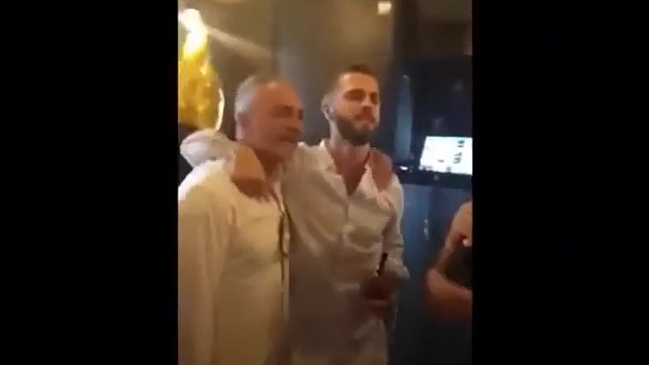 El bosnio Miralem Pjanic celebró su fichaje en Barcelona con íntima fiesta