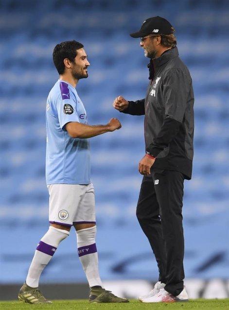 Manchester City desnudó las falencias del poderoso Liverpool y se impuso con categoría