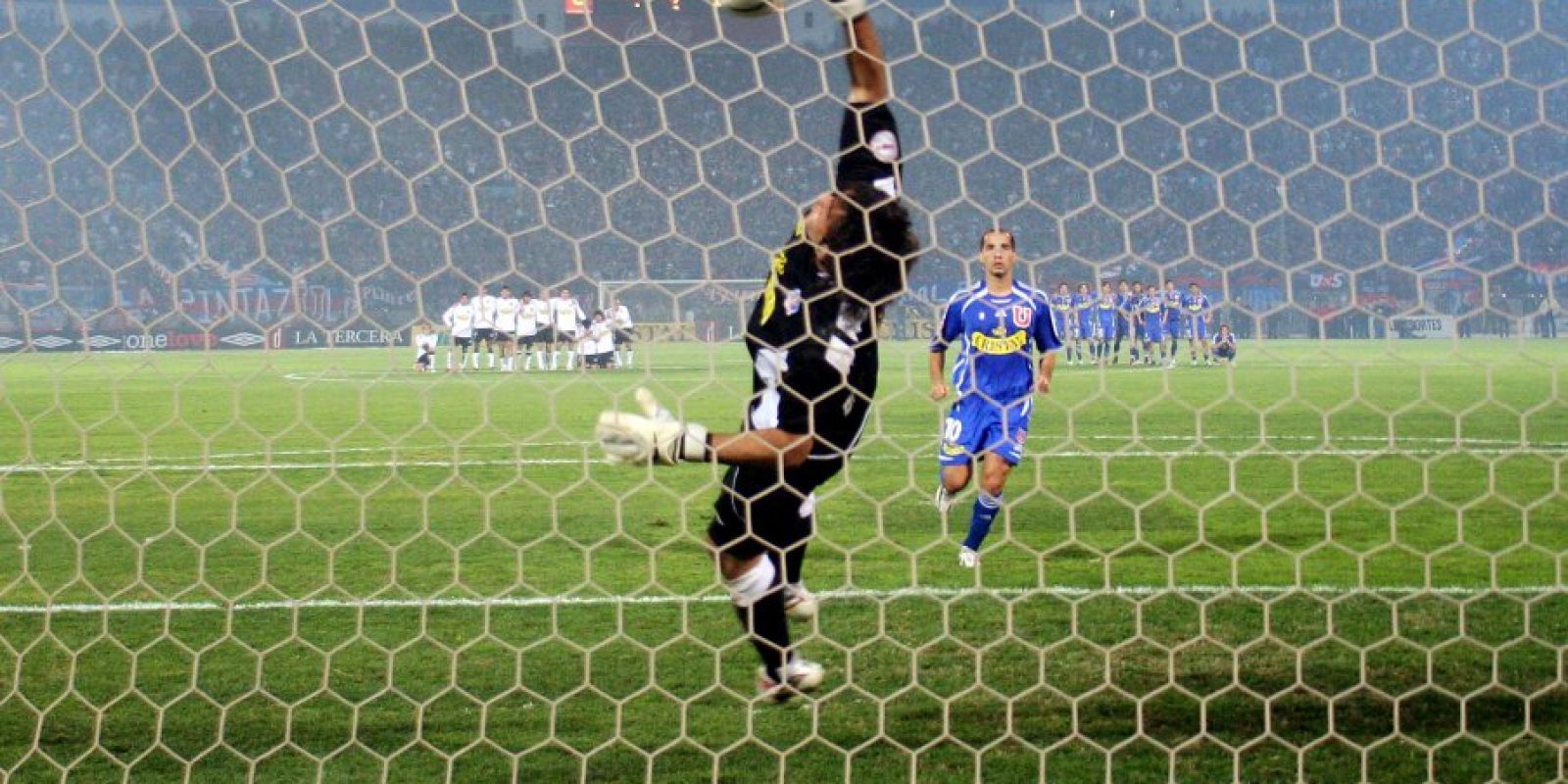 Mena recordó la final con la U en 2006 y la “reacción felina” de Bravo para atajar el penal de Candelo