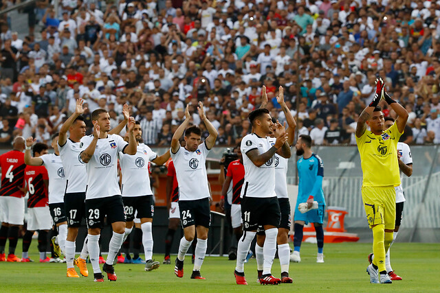 Hinchas de Colo Colo quedaron encantados con camiseta creada por fanáticos