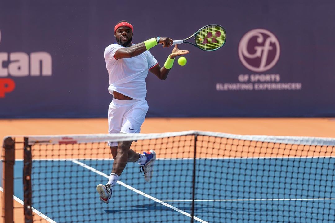 Frances Tiafoe dio positivo luego de jugar una exhibición en Atlanta