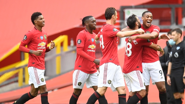 Manchester United goleó a Bournemouth y metió presión en la lucha por llegar a la Champions