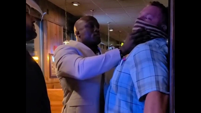 Estrellas de la WWE Bobby Lashley y MVP tuvieron “altercado” con desconocido en un bar