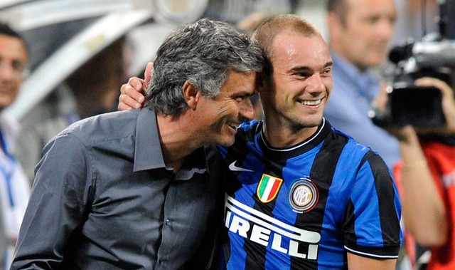 Wesley Sneijder: Mourinho nos dio libertad en Inter, sabía que bebíamos y fumábamos