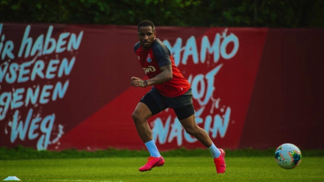 Jefferson Farfán dejó atrás el coronavirus y volvió a los entrenamientos